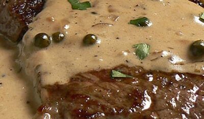 Creamy green peppercorn sauce